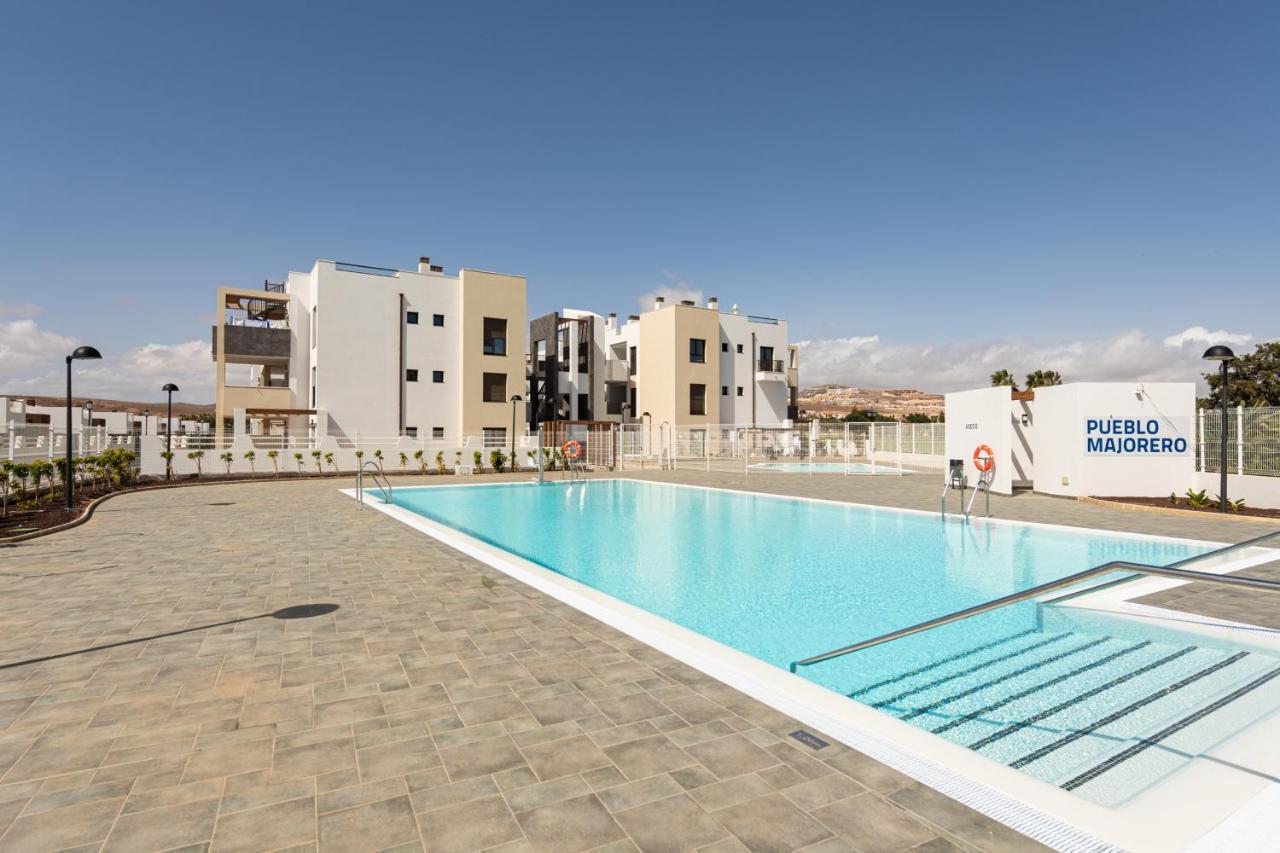 Homeforguest Apartamento En Residencia De Lujo Con Terraza Y Piscina La Guirra Bagian luar foto