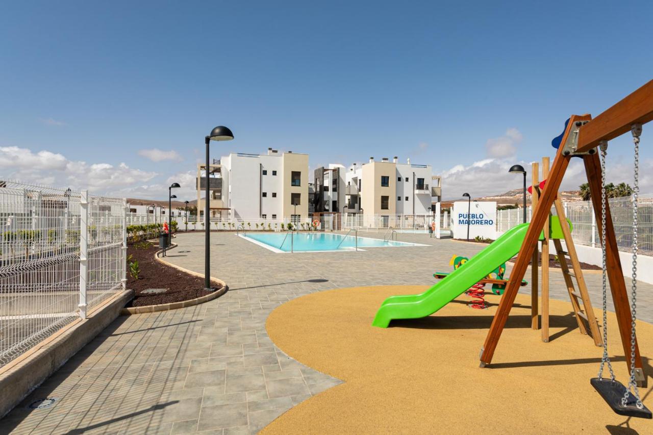 Homeforguest Apartamento En Residencia De Lujo Con Terraza Y Piscina La Guirra Bagian luar foto