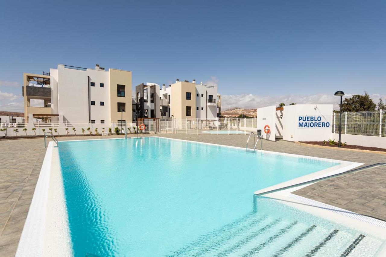 Homeforguest Apartamento En Residencia De Lujo Con Terraza Y Piscina La Guirra Bagian luar foto